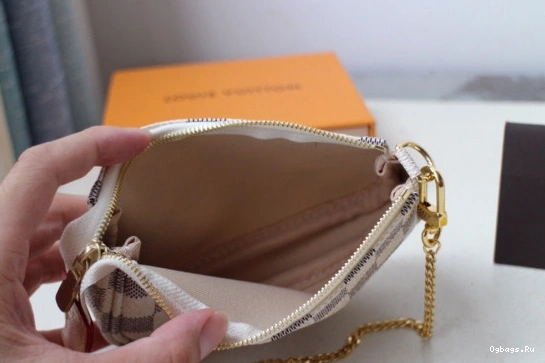 ACCESSOIRES MINI POCHETTE VUITTON LOUIS 0201